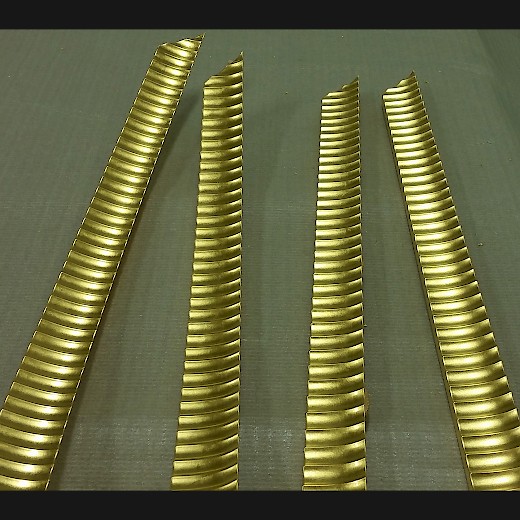 Zierleisten für eine Bar im Formal Dining (Rotgold 23 Karat)